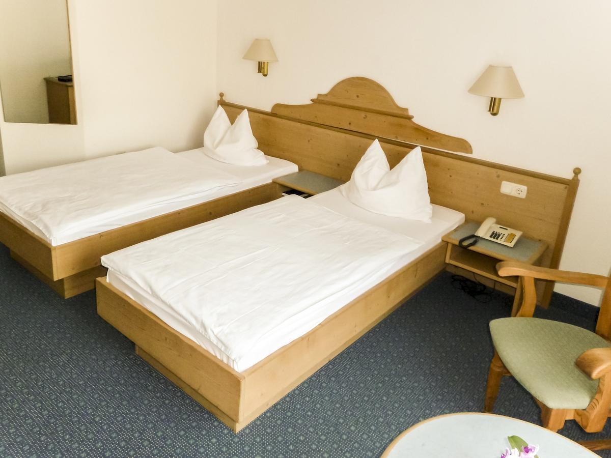 Hotel Zur Werra Schmalkalden Buitenkant foto