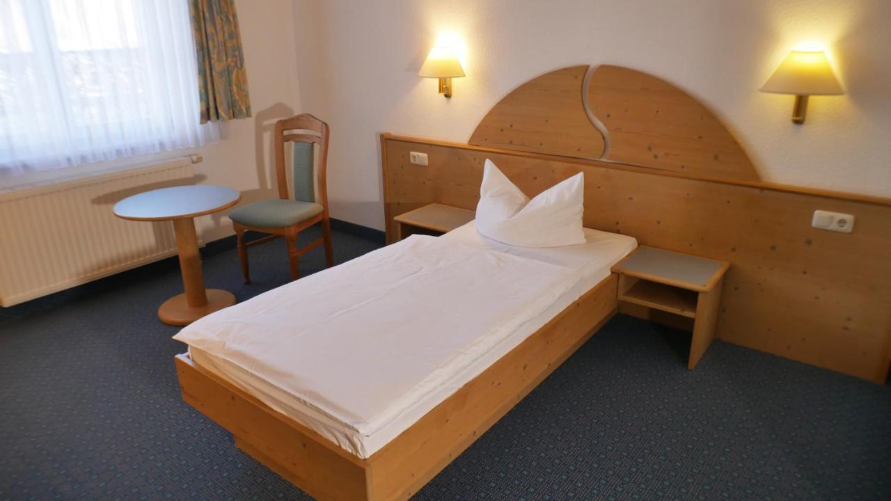 Hotel Zur Werra Schmalkalden Buitenkant foto